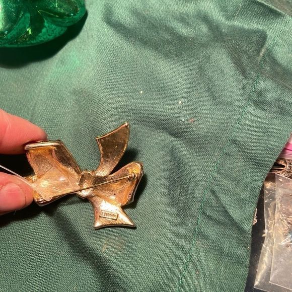 Beautiful red ribbon pendant - Picture 4 of 4